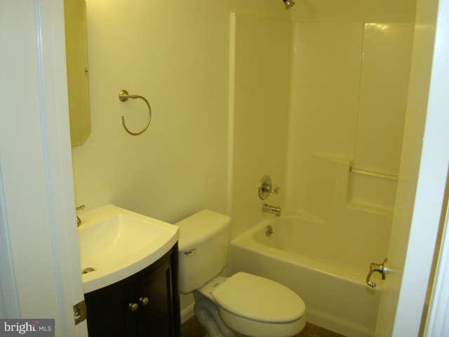 2687 24th Road South Arlington, VA 22206 - Photo 19 of 24 Bath