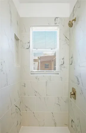 $3,400 | 717 East Gulf Boulevard, Unit 3, Indian Rocks Beach, FL 33785