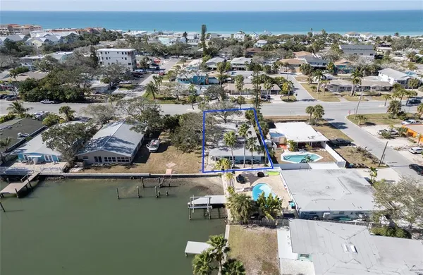 $3,400 | 717 East Gulf Boulevard, Unit 3, Indian Rocks Beach, FL 33785