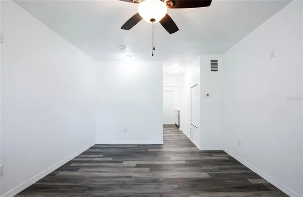 $3,400 | 717 East Gulf Boulevard, Unit 3, Indian Rocks Beach, FL 33785
