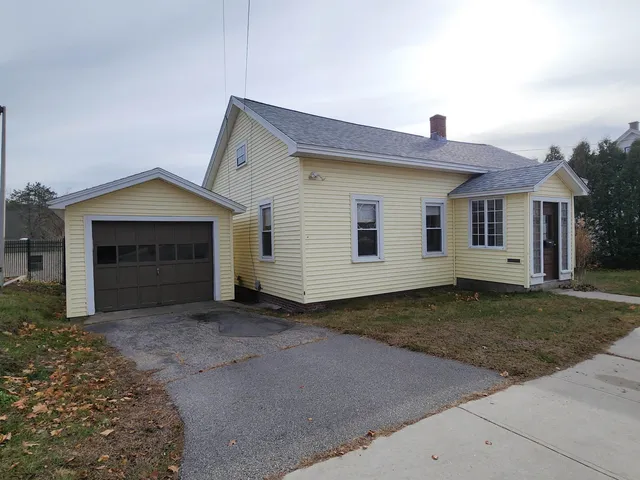 $2,000 | 451 Washington Street, Keene, NH 03431