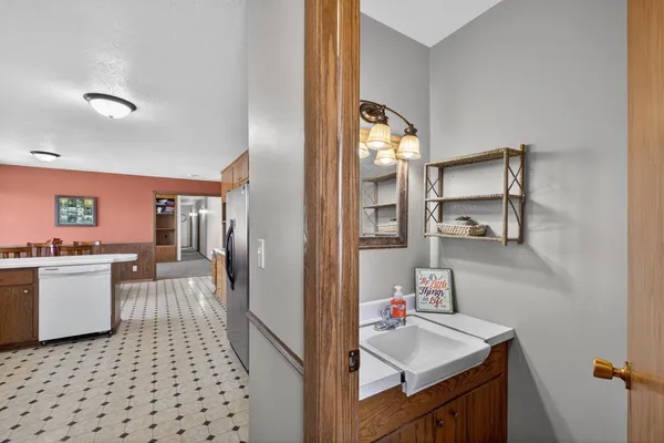 $250,000 | 420 5th Street Southeast, Pine Island, MN 55963