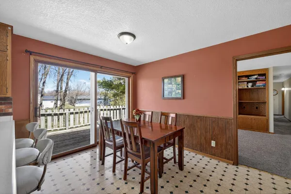 $250,000 | 420 5th Street Southeast, Pine Island, MN 55963