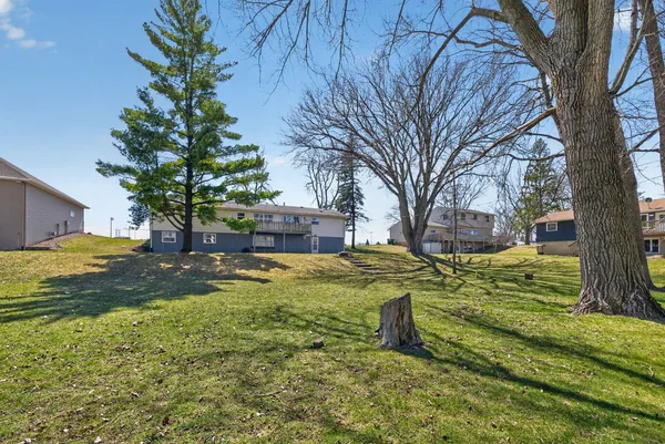 $250,000 | 420 5th Street Southeast, Pine Island, MN 55963