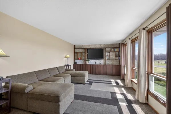 $250,000 | 420 5th Street Southeast, Pine Island, MN 55963