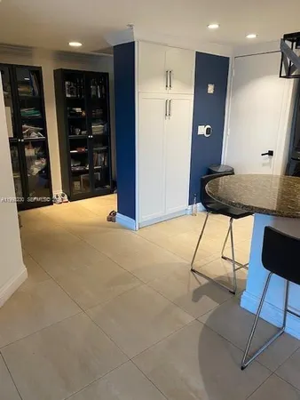 $4,150 | 7270 Southwest 88th Street, Unit B306, Miami, FL 33156