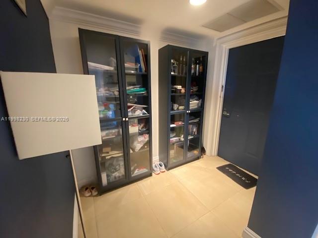 7270 Southwest 88th Street, Unit B306 Miami, FL 33156 - Photo 6 of 25 walk in closet with window