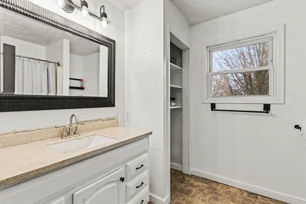 $299,900 | 799 Alta, Mason, MI 48854