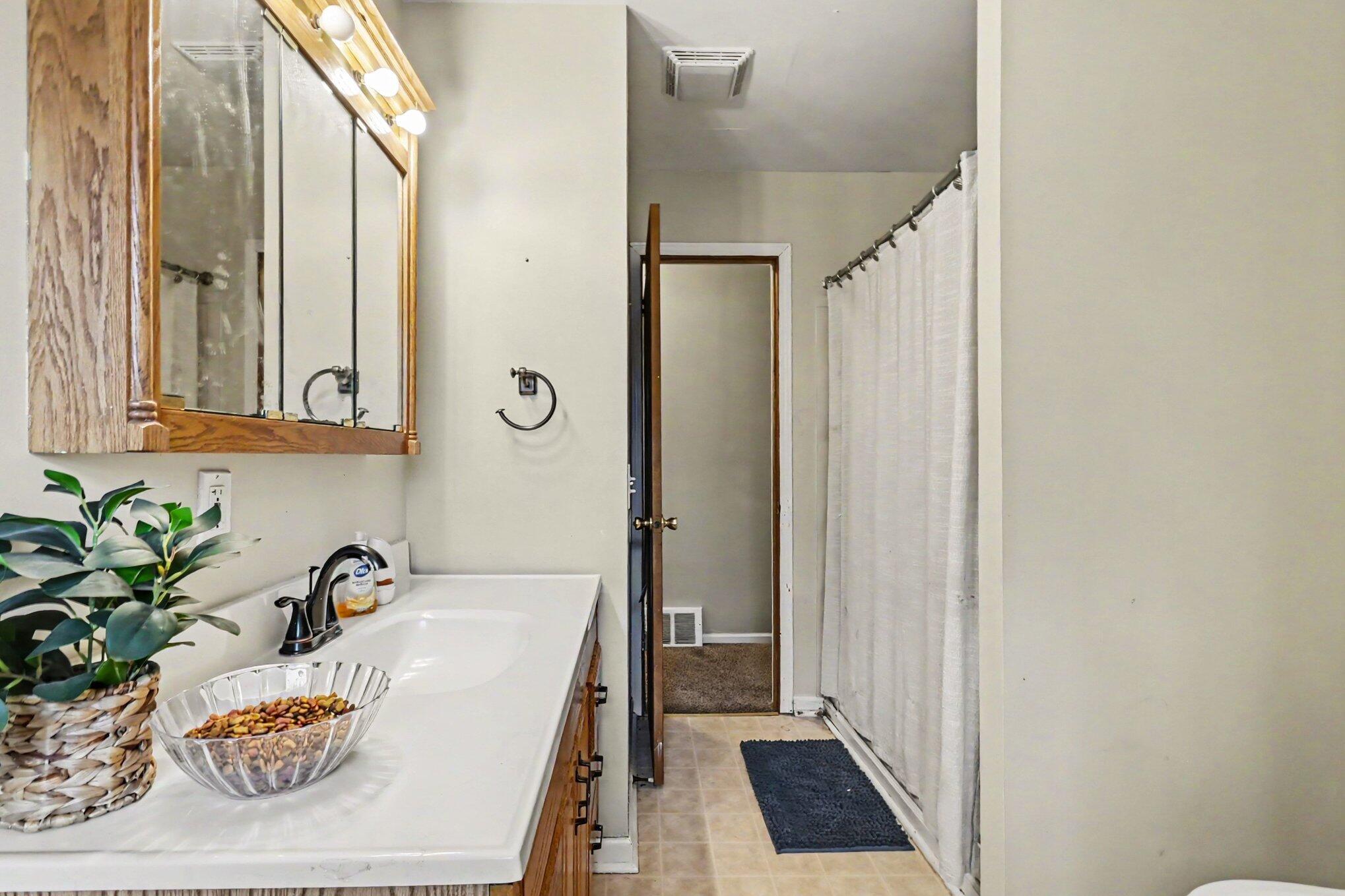 799 Alta Mason, MI 48854 - Photo 10 of 20 015_file_9560