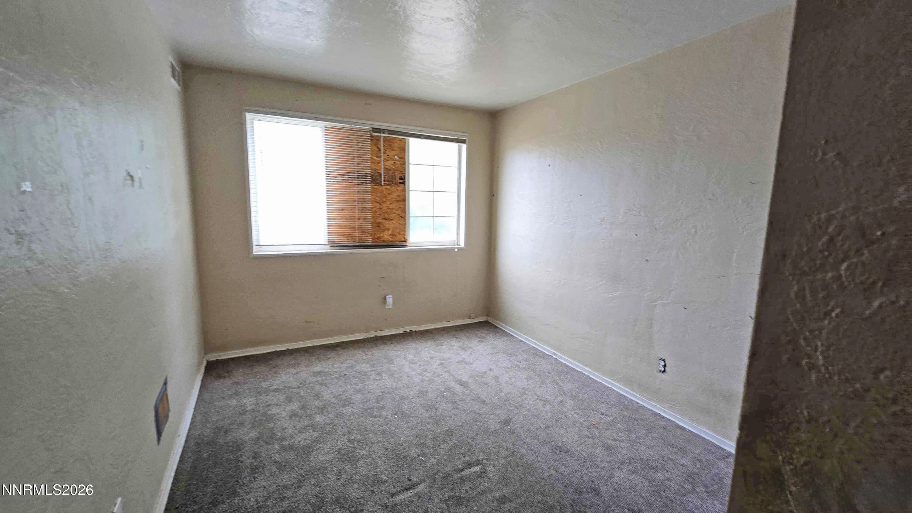 13710 Mt Whitney Street Reno, NV 89506 - Photo 7 of 15 2026-07-21_11-01-44
