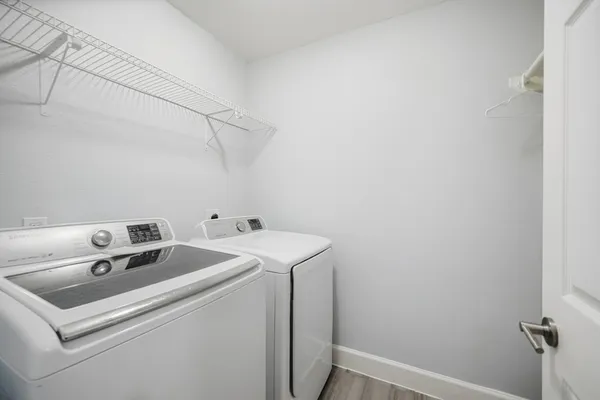 $2,600 | 3116 Creek Bank Lane, Pearland, TX 77581