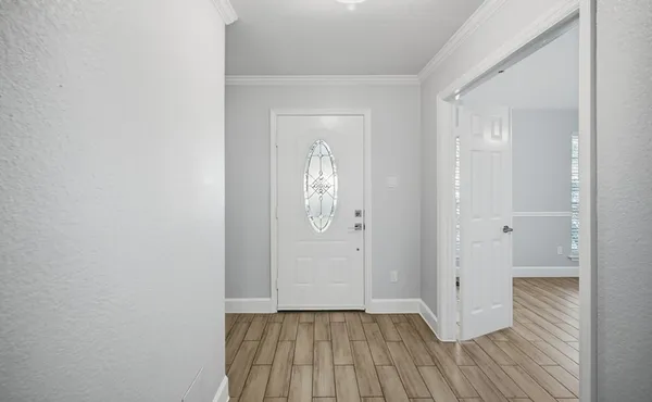 $2,600 | 3116 Creek Bank Lane, Pearland, TX 77581