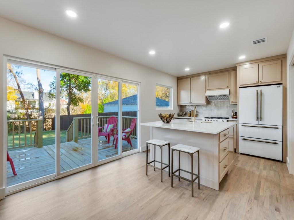 6611 Blessing Drive Dallas, TX 75214 - Photo 11 of 25