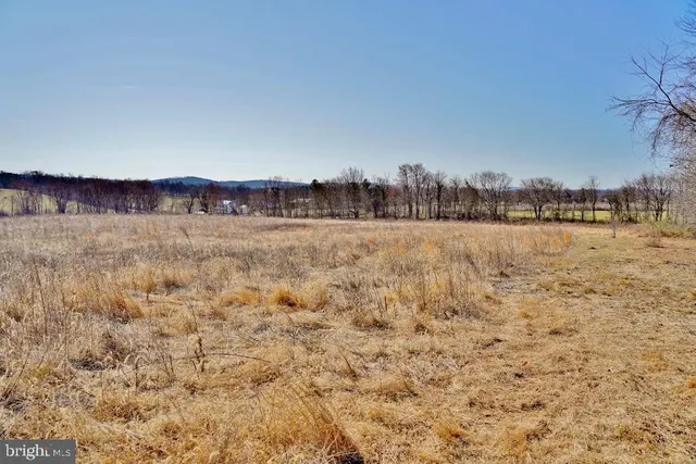 $450,000 | Shushan Lane, Lovettsville, VA 20180