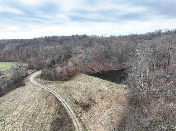 $2,432,500 | 210 Pcr 210, Perryville, MO 63775
