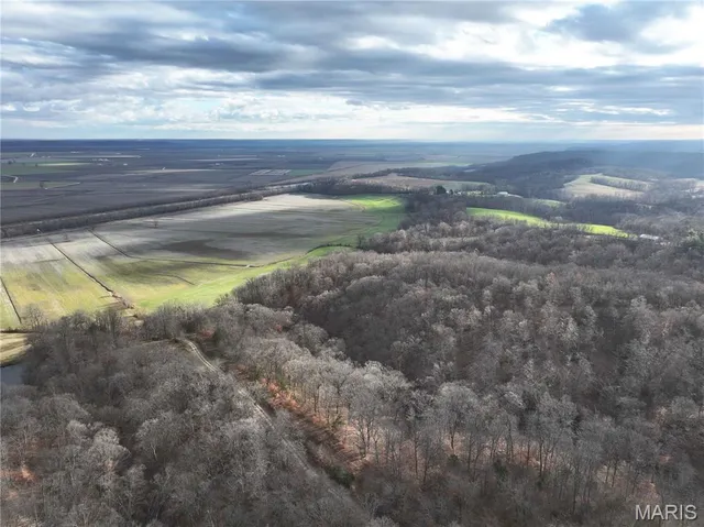 $948,945 | 210 Pcr 210, Perryville, MO 63775