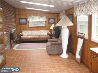910 Scotia Road Philadelphia, PA 19128 - Photo 4 of 9