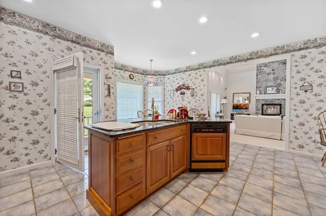 $1,182,000 | 109 Sugarwoods Road, Barre Town, VT 05641