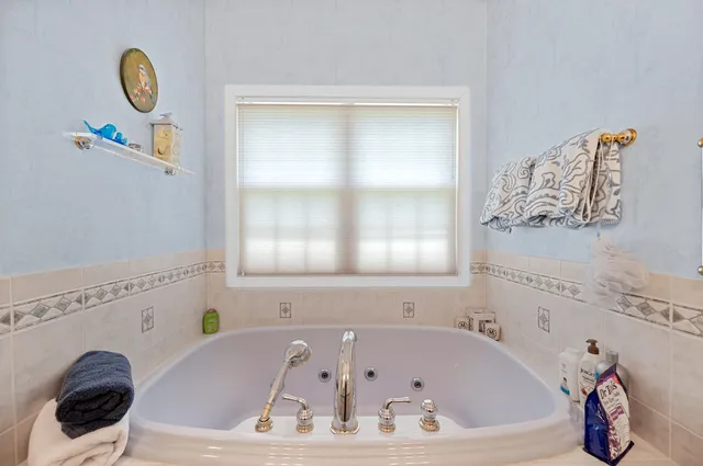 $1,182,000 | 109 Sugarwoods Road, Barre Town, VT 05641