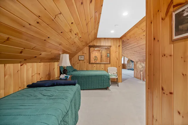 $1,182,000 | 109 Sugarwoods Road, Barre Town, VT 05641