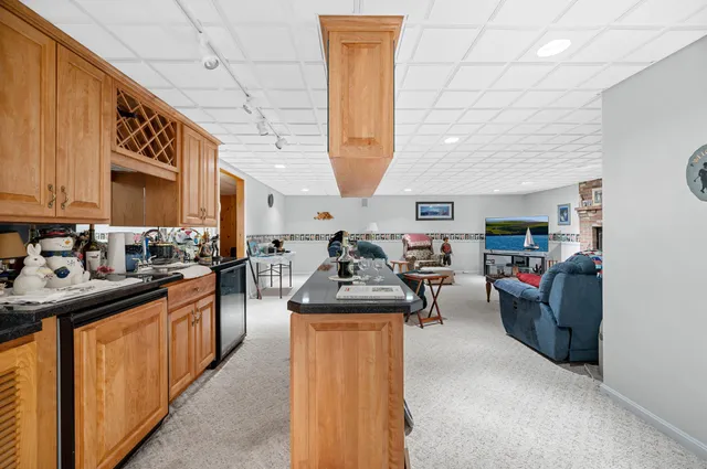 $1,182,000 | 109 Sugarwoods Road, Barre Town, VT 05641