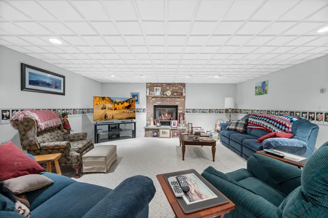 $1,182,000 | 109 Sugarwoods Road, Barre Town, VT 05641