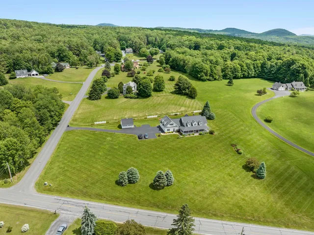 $1,182,000 | 109 Sugarwoods Road, Barre Town, VT 05641