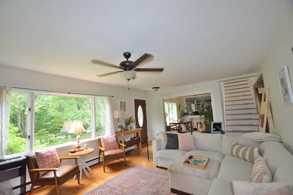 $750,000 | 10 Durham Road, Freeport, ME 04032