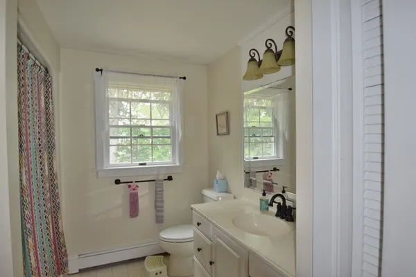 $750,000 | 10 Durham Road, Freeport, ME 04032