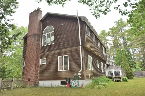 $750,000 | 10 Durham Road, Freeport, ME 04032