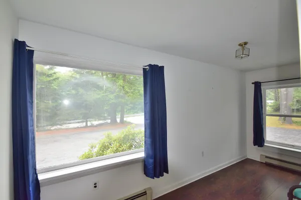 $750,000 | 10 Durham Road, Freeport, ME 04032