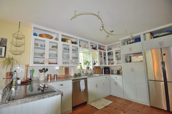 $750,000 | 10 Durham Road, Freeport, ME 04032