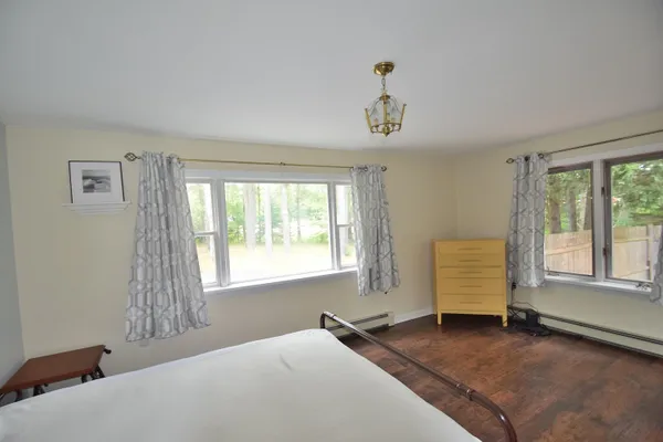 $750,000 | 10 Durham Road, Freeport, ME 04032