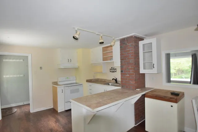 $765,000 | 10 Durham Road, Freeport, ME 04032