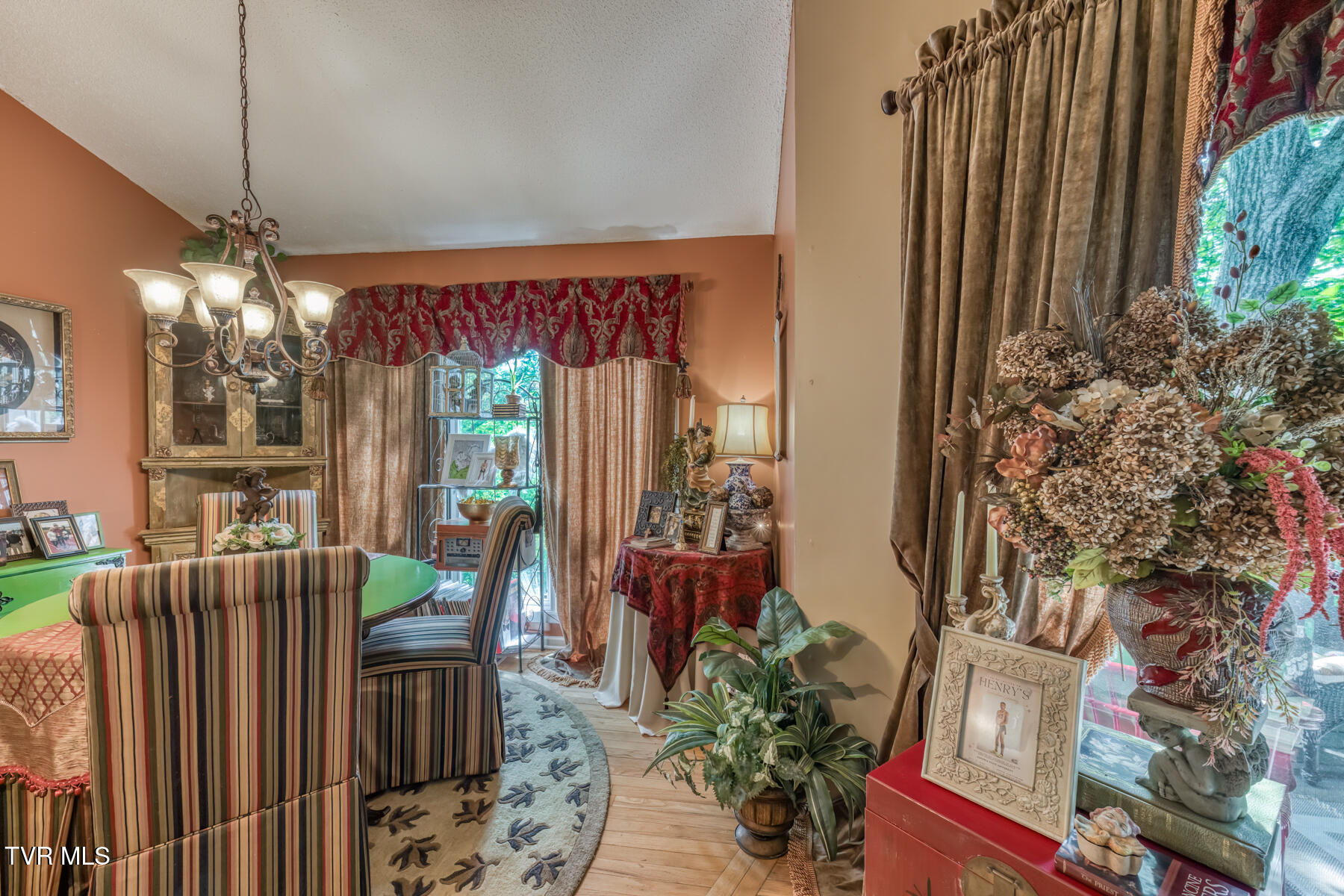 331 Hickory Bluff, Unit 331 Johnson City, TN 37601 - Photo 9 of 49 331 Hickory Bluff-9