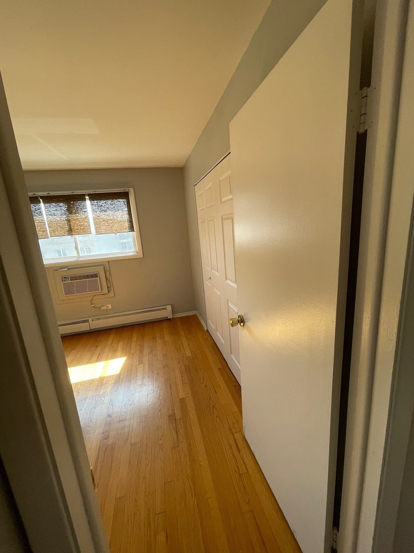 8203 Niles Center Road, Unit 3C Skokie, IL 60077 - Photo 11 of 20