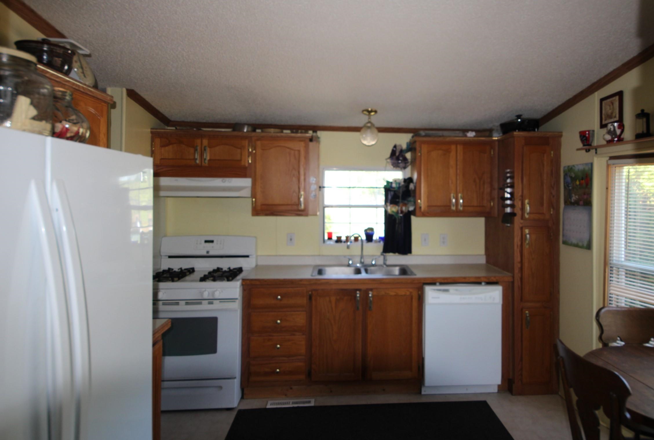 17075 Fewins Road Interlochen, MI 49643 - Photo 8 of 19 1903788-7.JPG