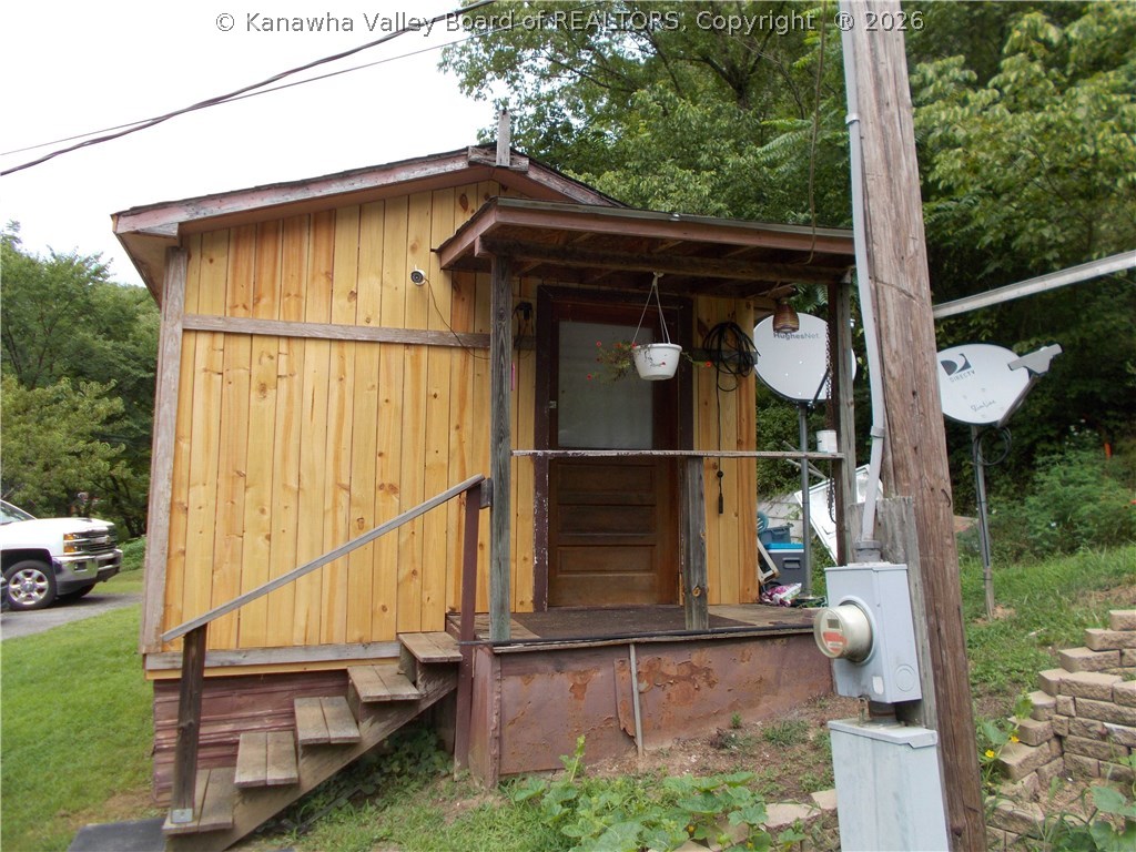 6164 Heizer Creek Road Poca, WV 25159 - Photo 14 of 26 Gallery Image 14