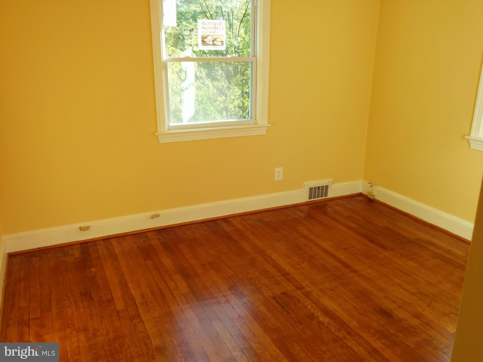 4635 River Road Bethesda, MD 20816 - Photo 14 of 22 Bedroom