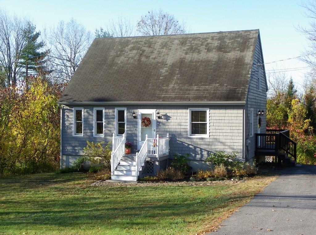 7 Homestead Lane Harrison, ME 04040 - Photo 1 of 33 Photo
