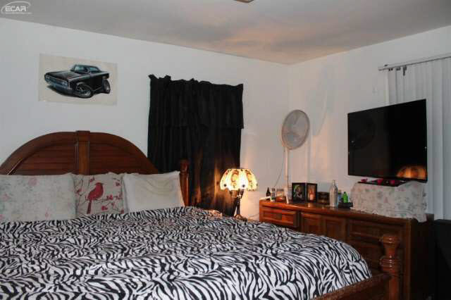 9137 Wilson Road Montrose, MI 48457 - Photo 6 of 16 21111224-5.JPG