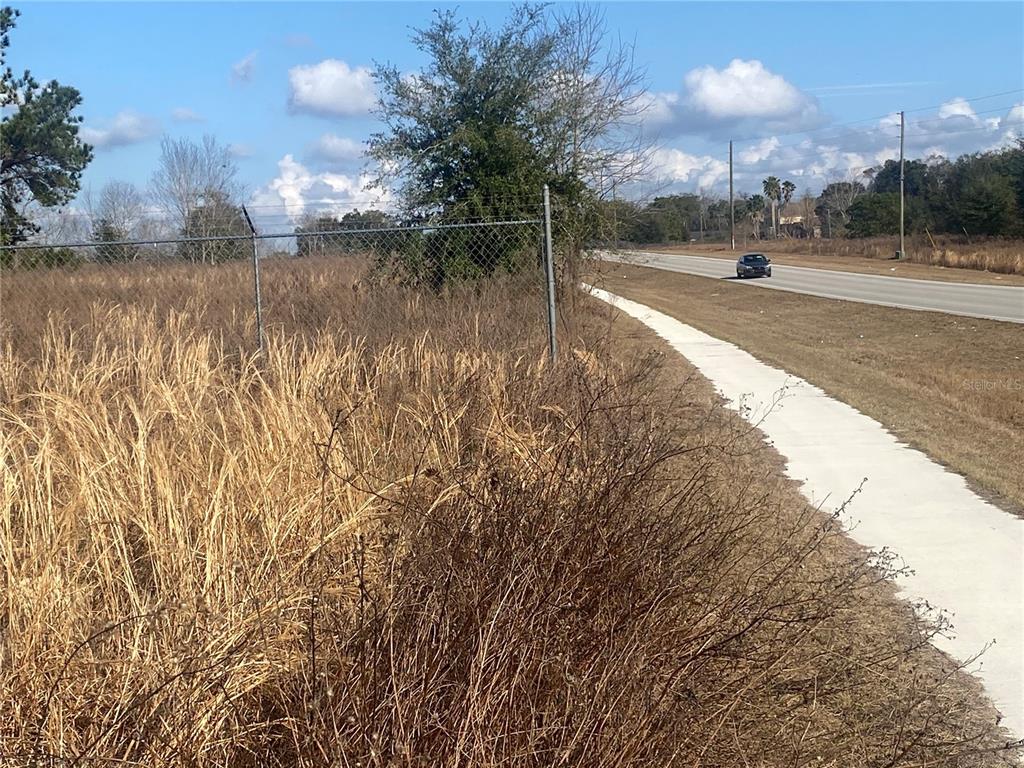 241 Chestnut Road Ocala, FL 34480 - Photo 2 of 3 a view of a lake