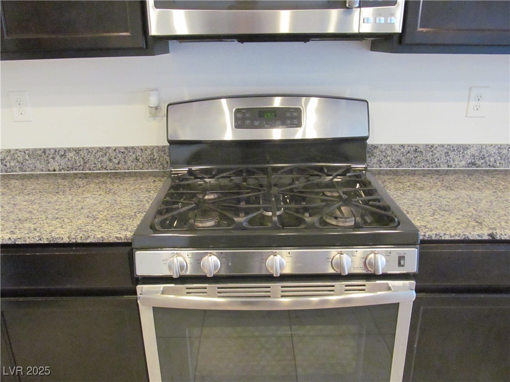 1692 Butterfly Ridge Avenue Henderson, NV 89014 - Photo 15 of 27