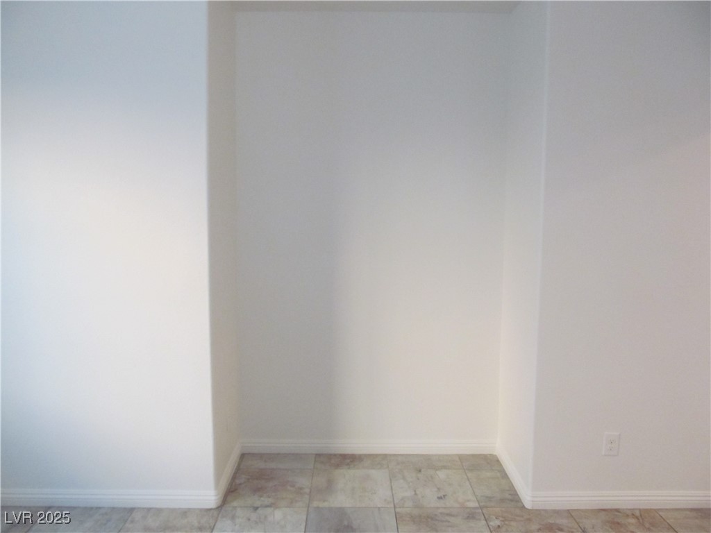 1692 Butterfly Ridge Avenue Henderson, NV 89014 - Photo 6 of 27