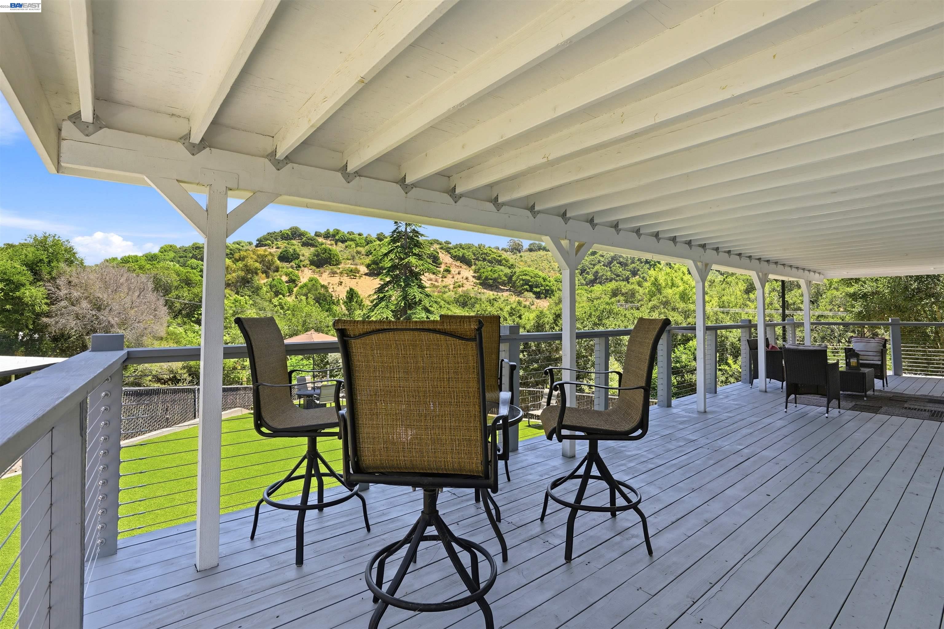 3910 Oak Hill Road Oakland, CA 94605 - Photo 23 of 28