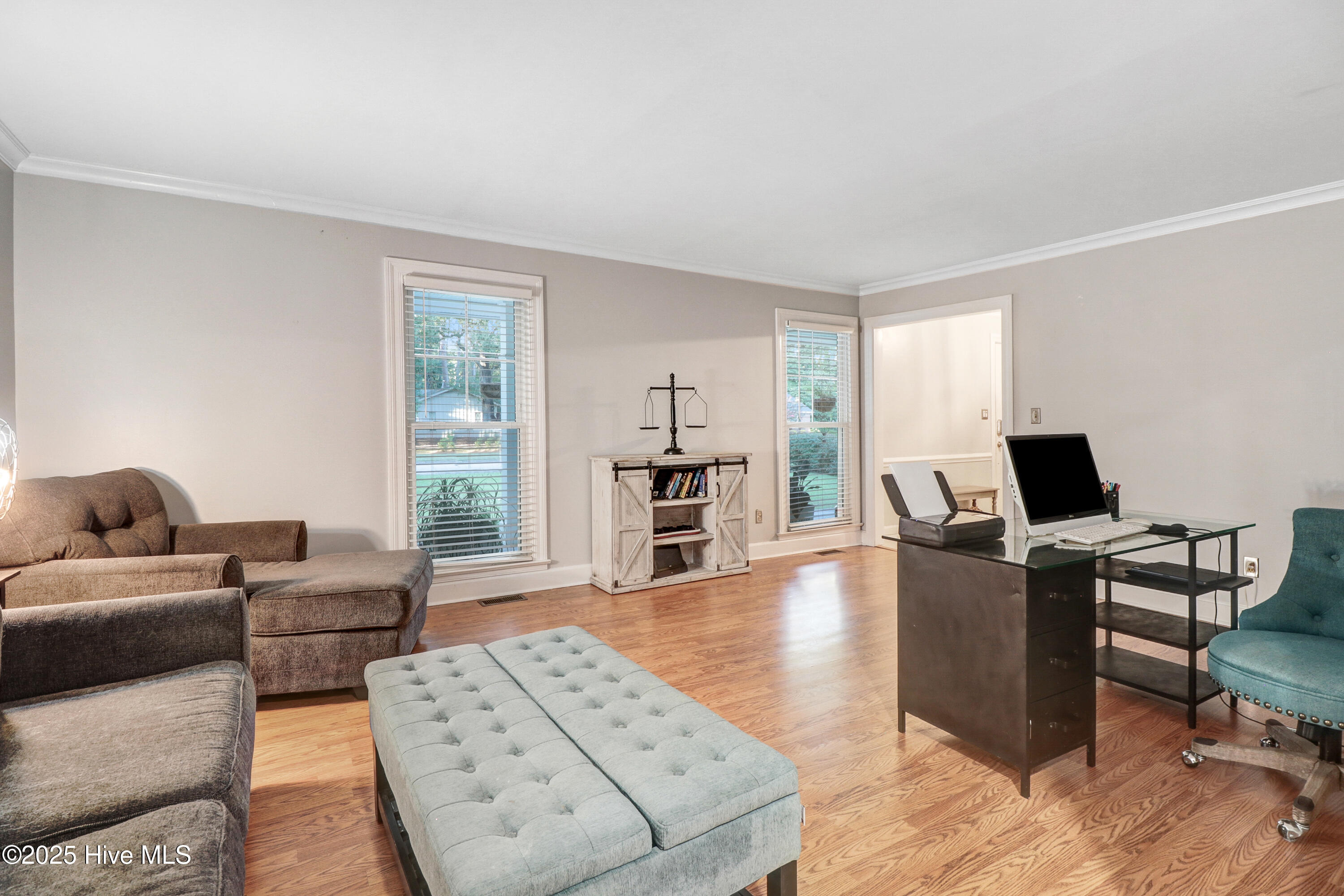 1011 Oak Forest Drive Northwest Wilson, NC 27896 - Photo 11 of 48 Living Room
