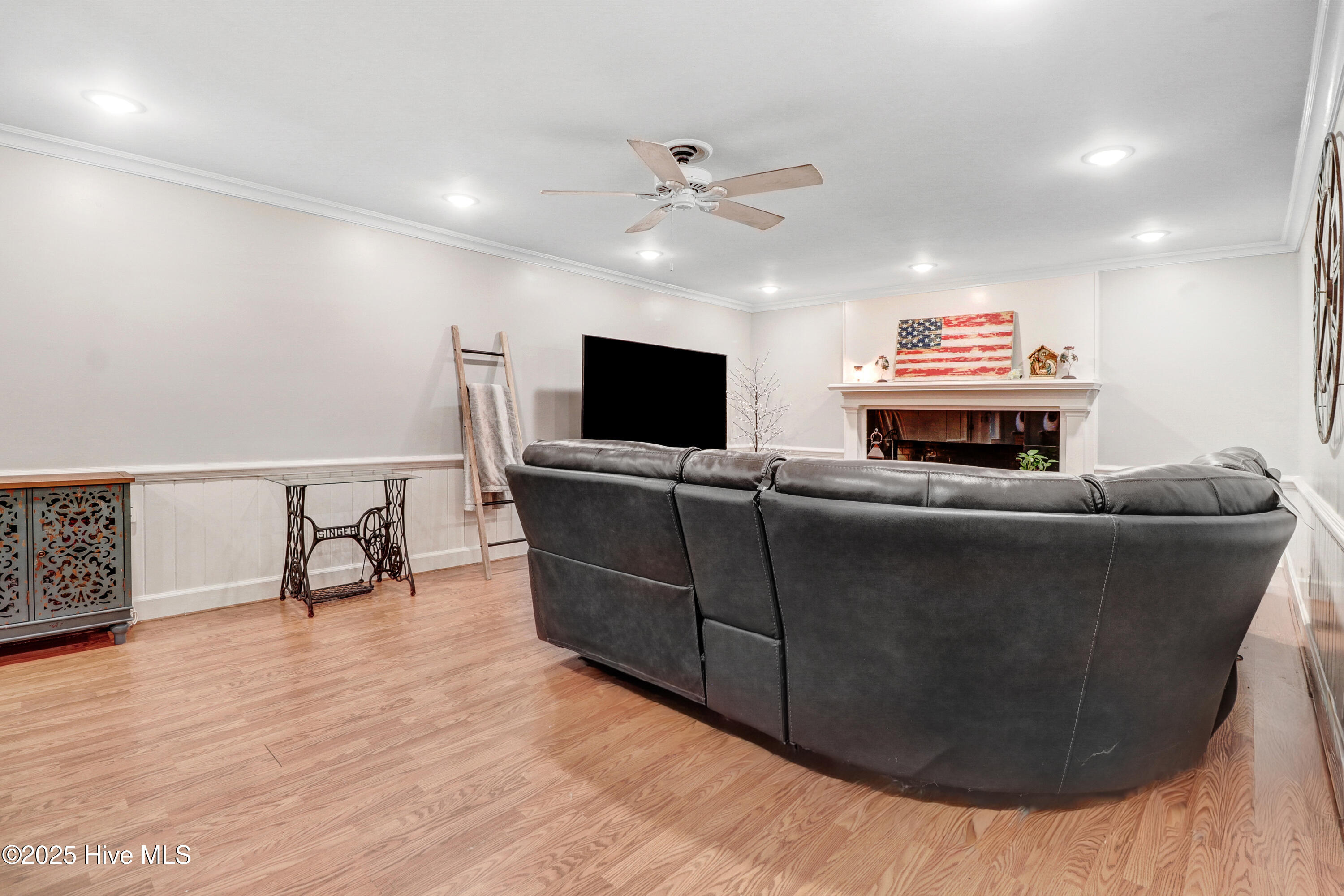 1011 Oak Forest Drive Northwest Wilson, NC 27896 - Photo 22 of 48 Family Room