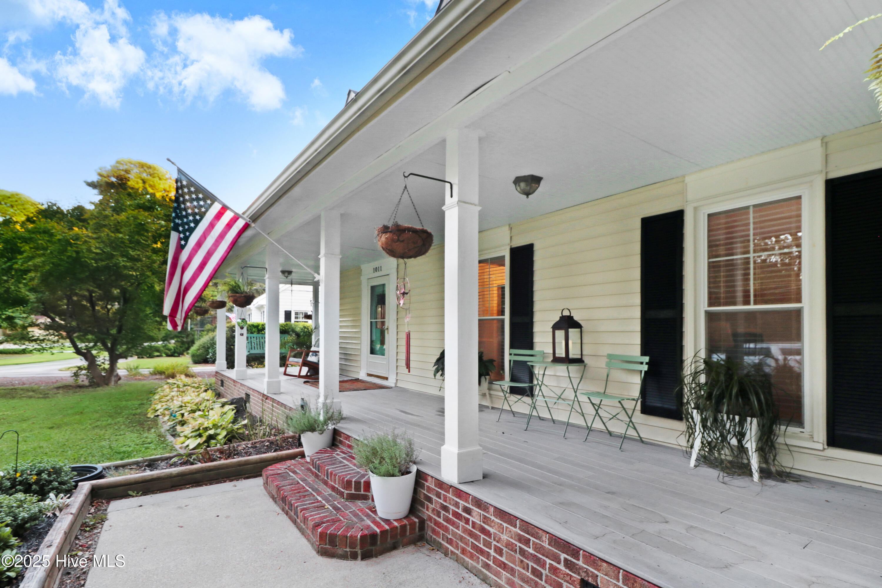 1011 Oak Forest Drive Northwest Wilson, NC 27896 - Photo 4 of 48 1011 Oak Forest Porch