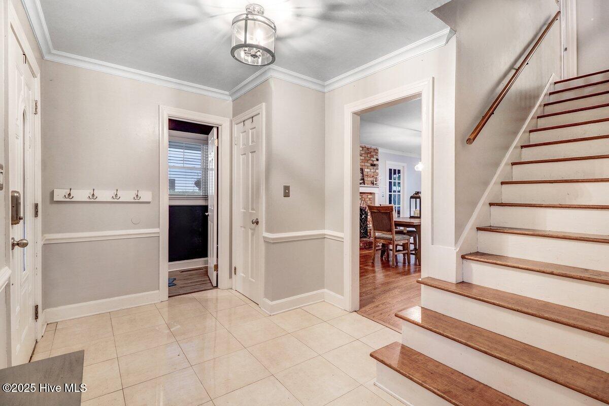 1011 Oak Forest Drive Northwest Wilson, NC 27896 - Photo 8 of 48 Foyer