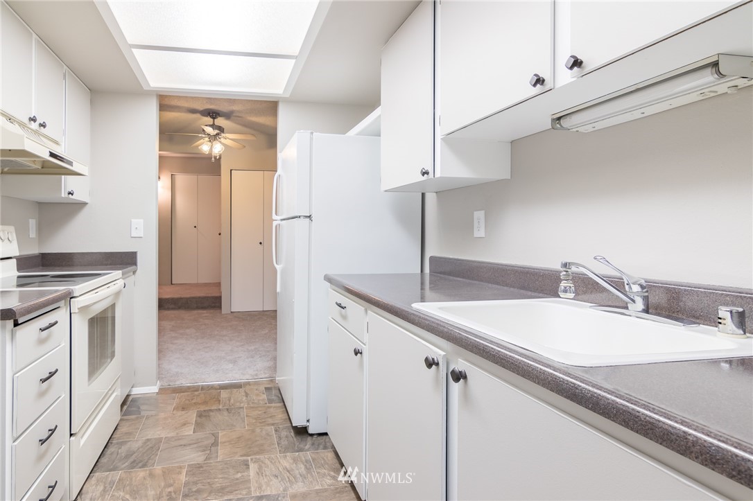 17533 151st Avenue Southeast, Unit 10 Renton, WA 98058 - Photo 15 of 17 Gallery Image 15